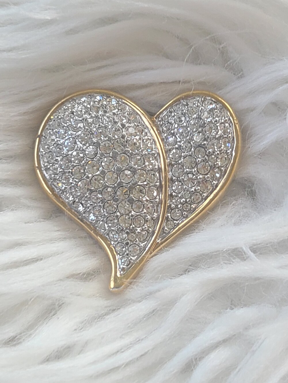 Swarovski Swan Signed Heart Pave Crystals Gold Toned Brooch-Excellent Condition - Picture 2 of 7